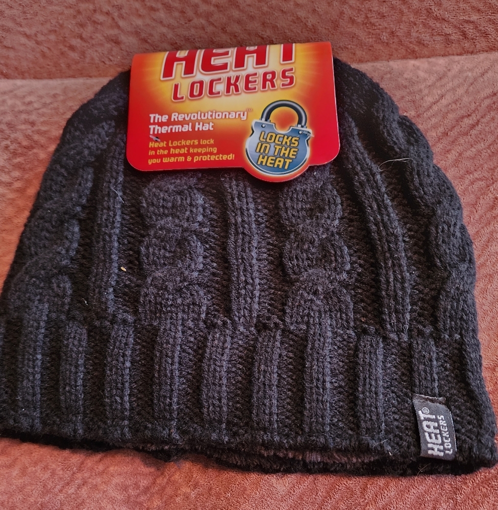 NWT Ladies Heat Locker Knit Cap